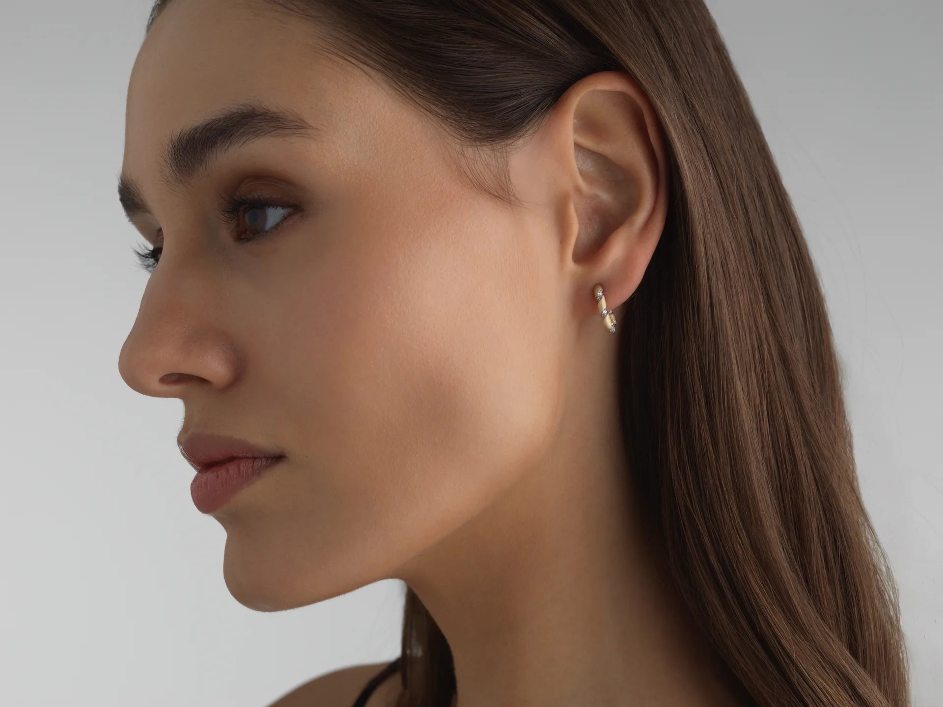 Everyday 14k white gold Mini Link Huggies with lab diamonds, perfect for ear stacks.