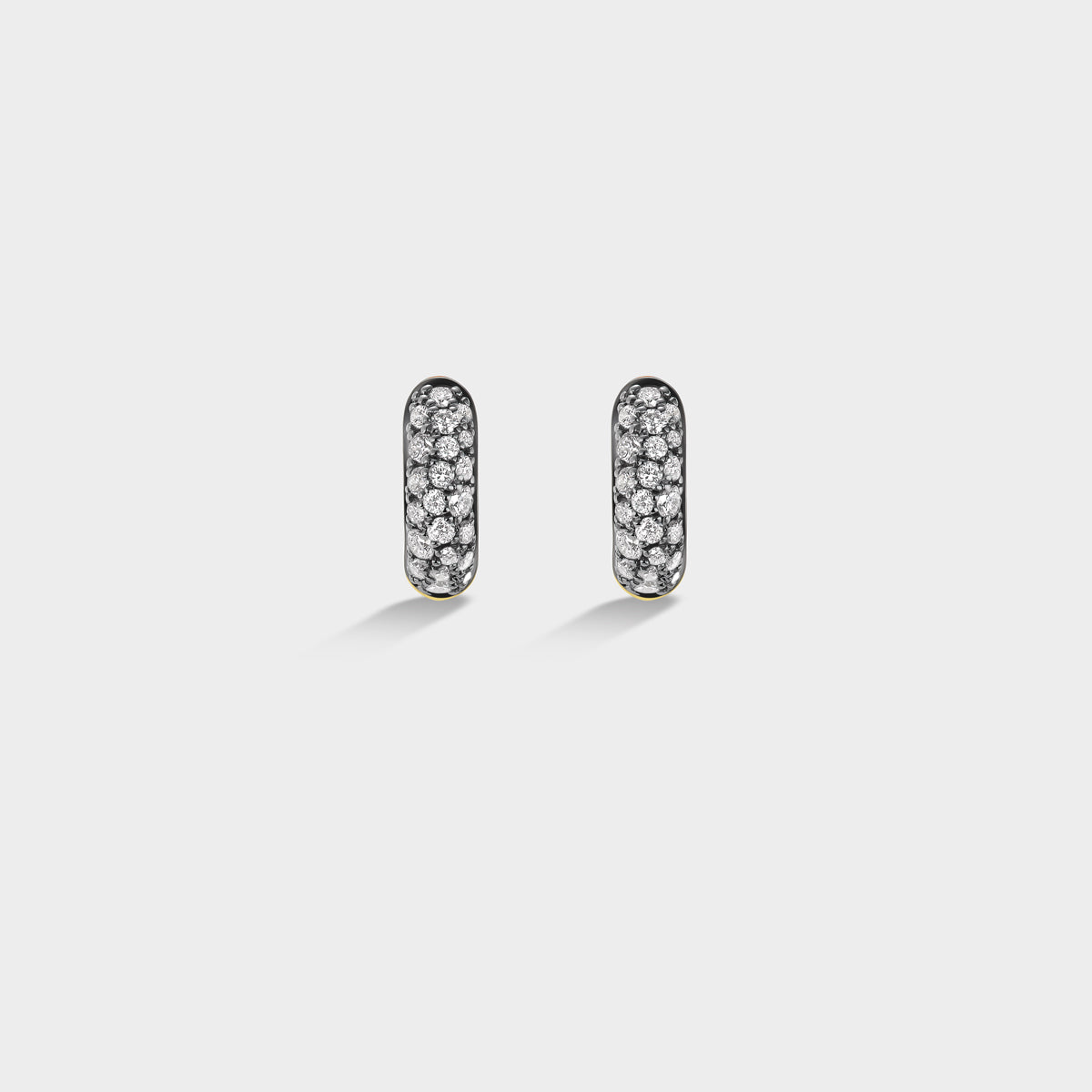 6.5mm Mixed Pavé Huggie
