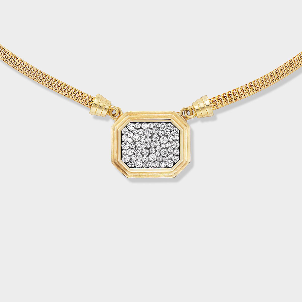 Jumbo Pavé Pendant on mesh chain, antique finish, detail